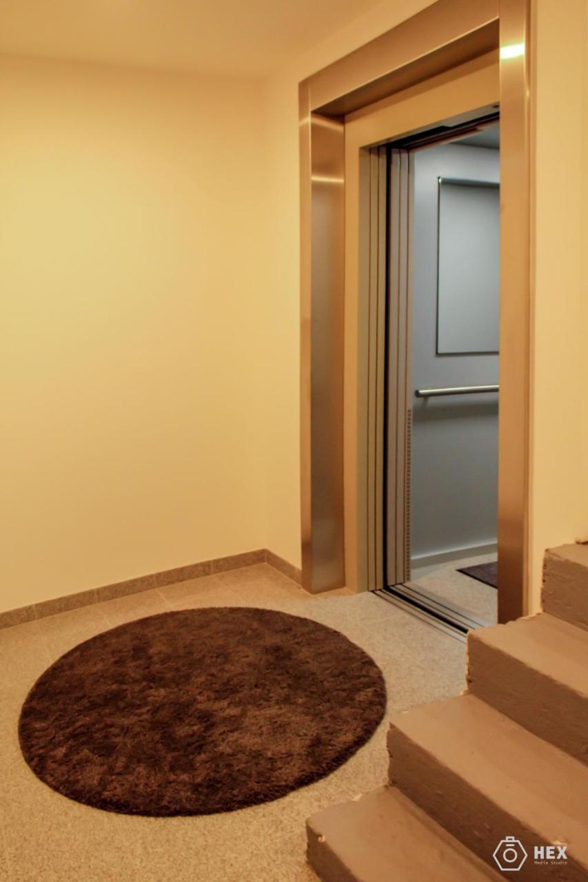 Bluestone Boarding Apartments Дюссельдорф Экстерьер фото
